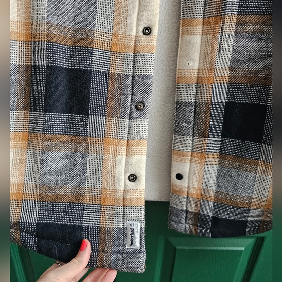 Timberland Insulated Buffalo shirt jacket in beige - Picture 3 of 15